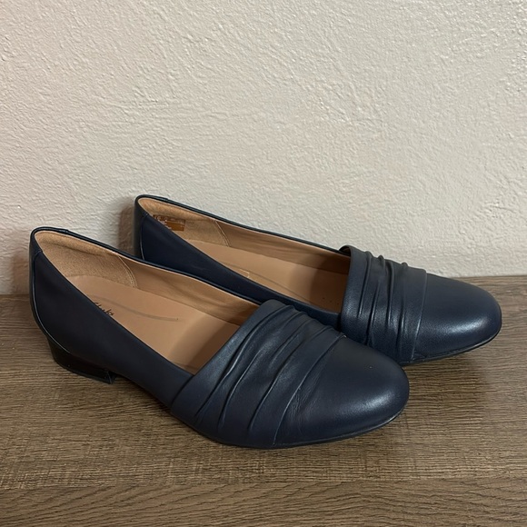 Women’s Clarks Unstructured Un Blush Vibe Ballet Flat, Size 11M, Navy Blue - Picture 1 of 10